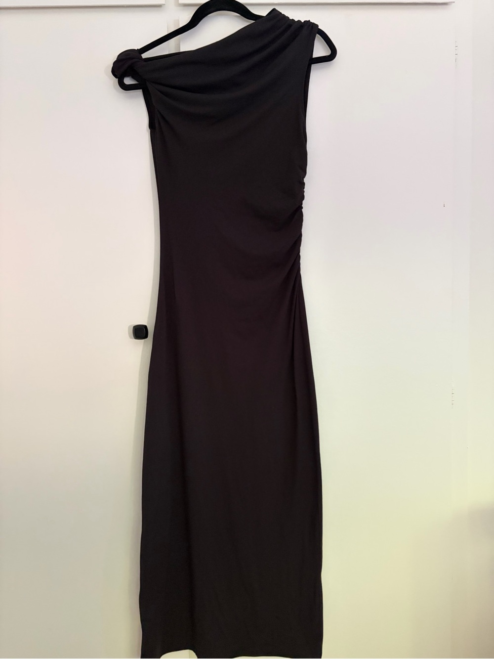 H&M Black One-Shoulder Midi Dress